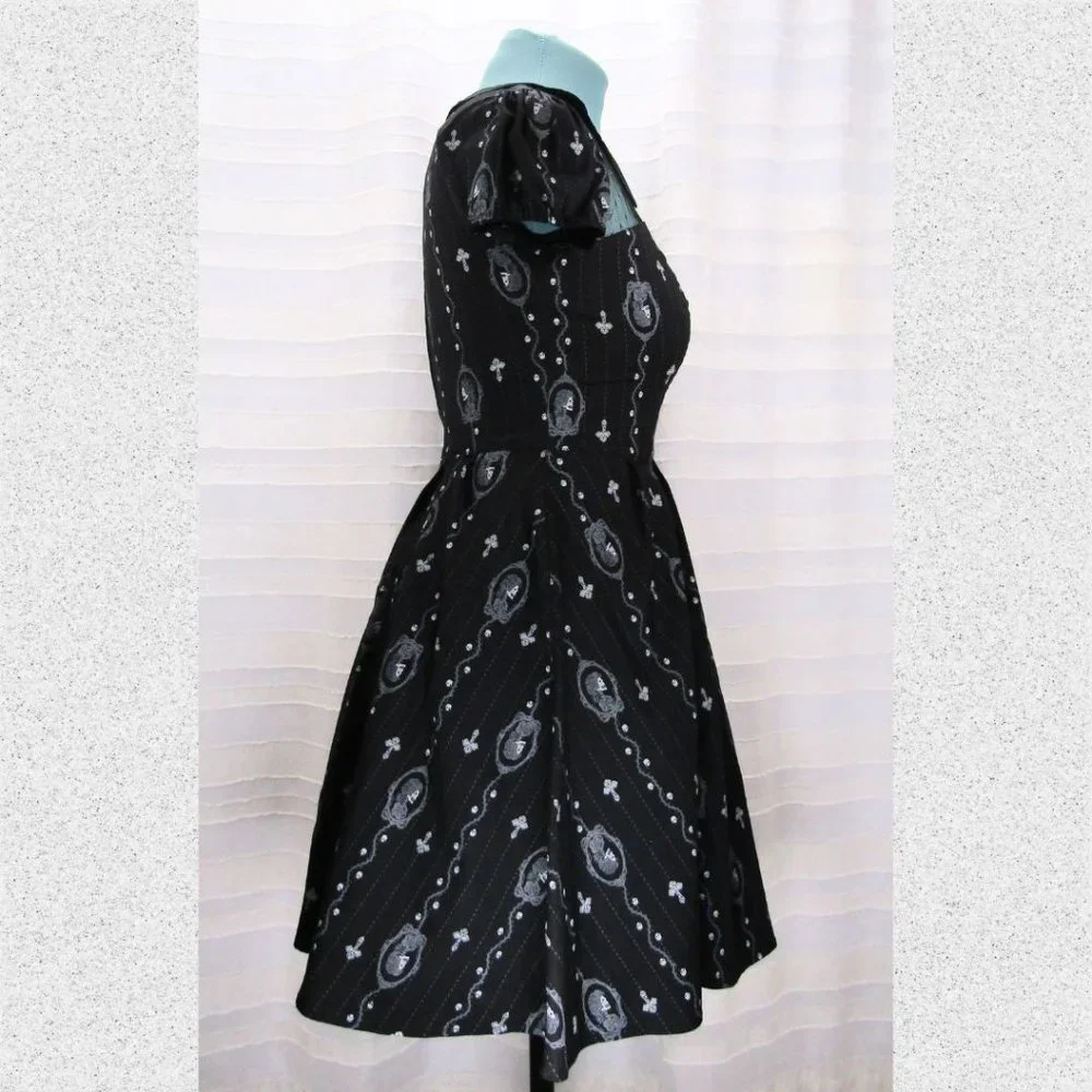 Hell Bunny Collared Gemma Mini Dress in Black Pinstripe Skull Cameo - M - Picture 7 of 10